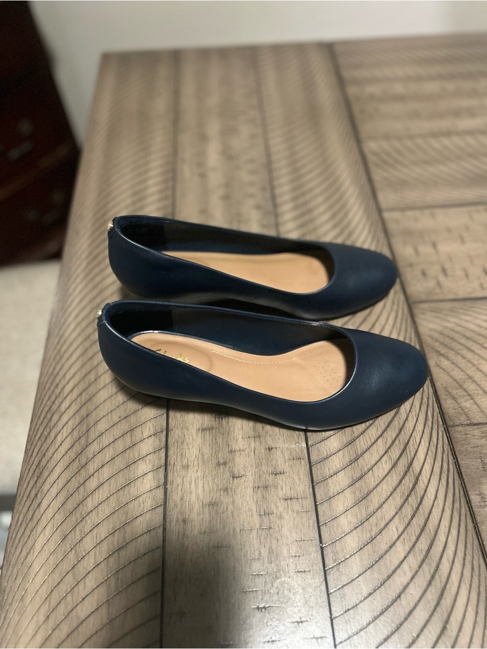 Clarks Navy Round-Toe Leather wedge 9W - Picture 2 of 8